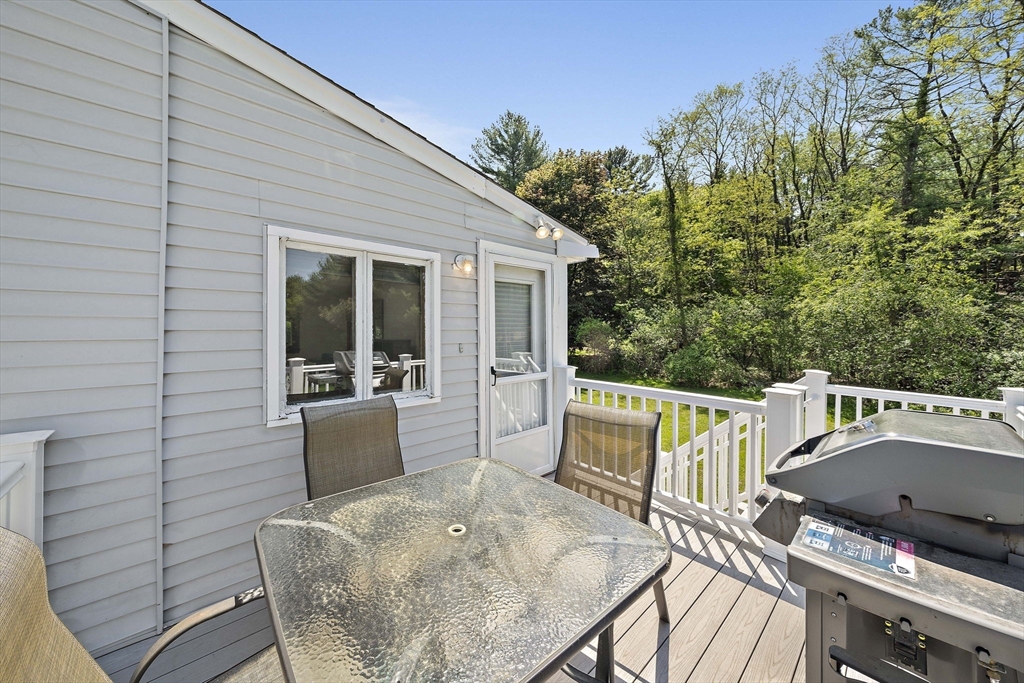 6 Sandy Ridge Cir