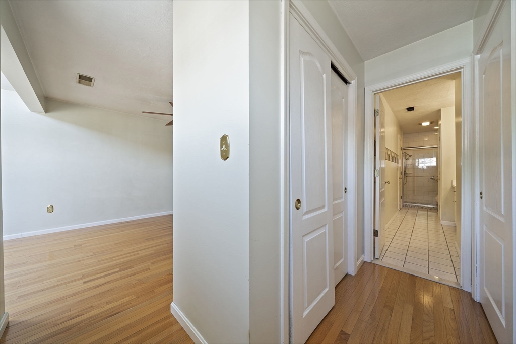 501 Auburn St # 402