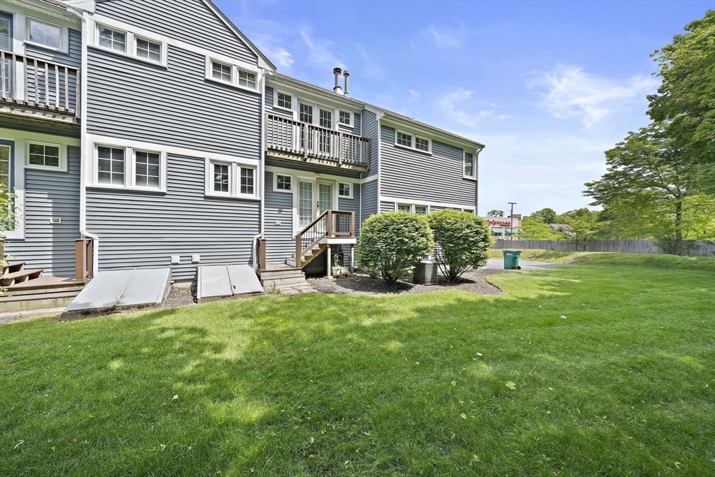 501 Auburn St # 402