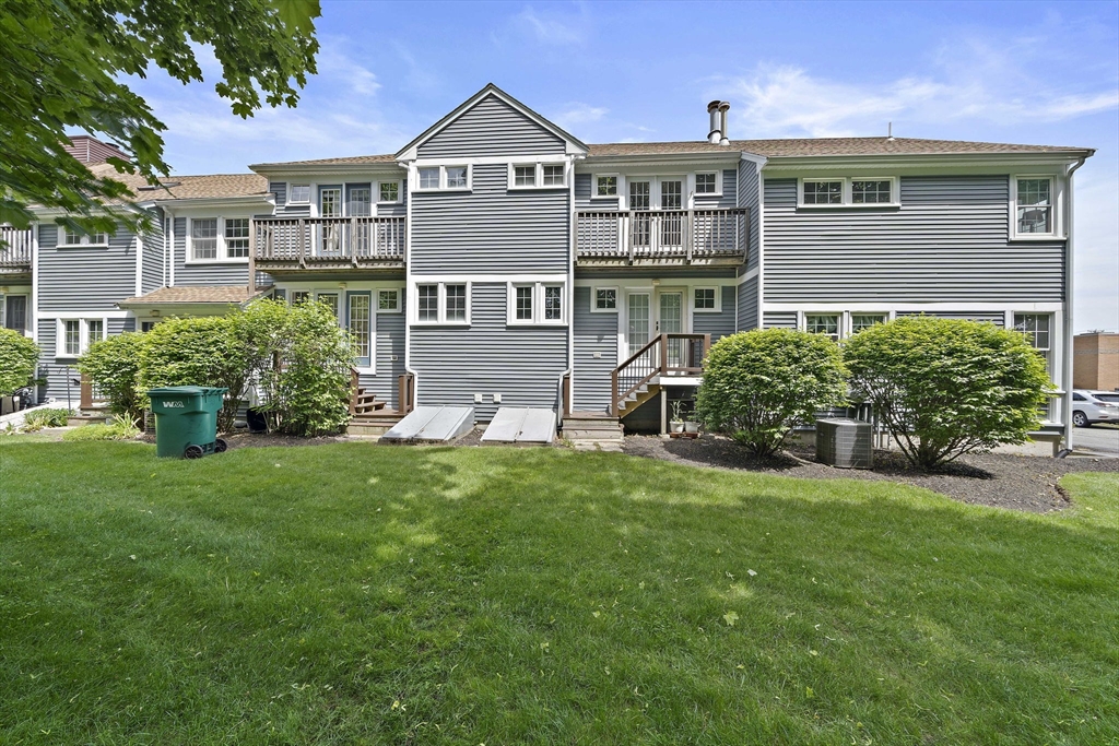 501 Auburn St # 402