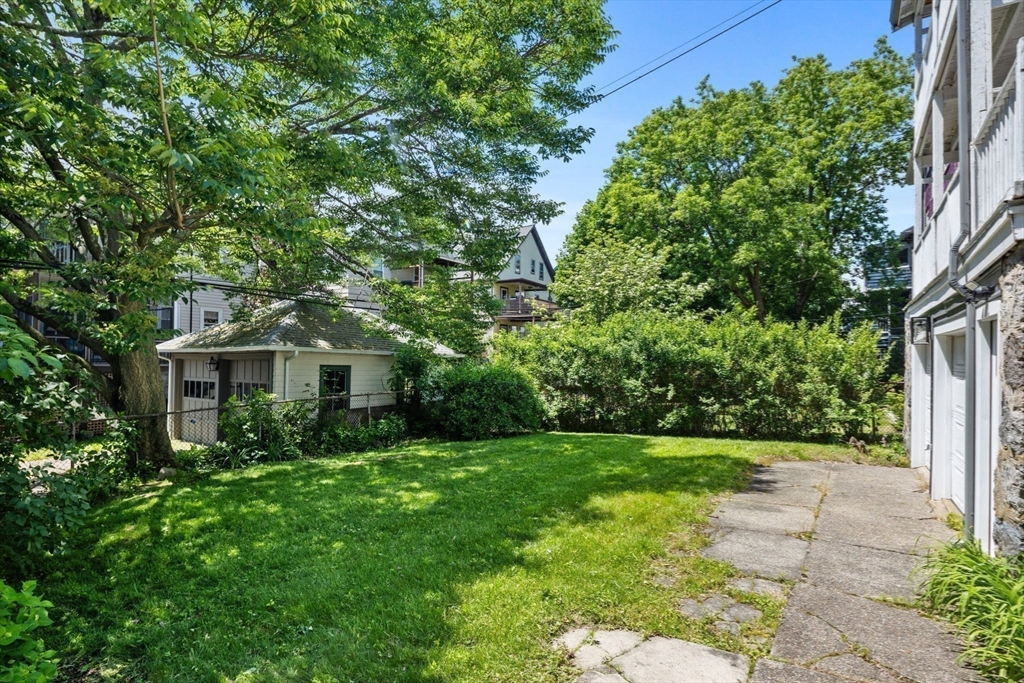 48 Farquhar St