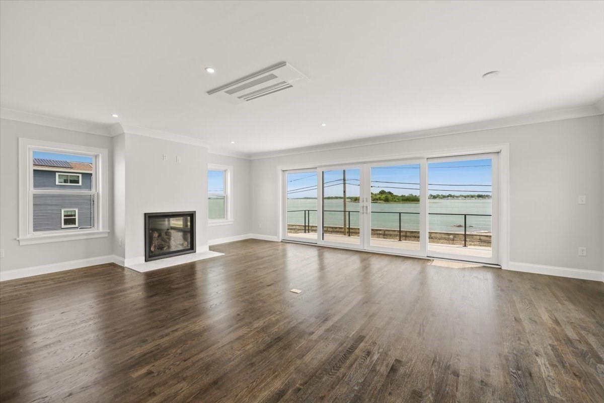153 Edgewater Drive