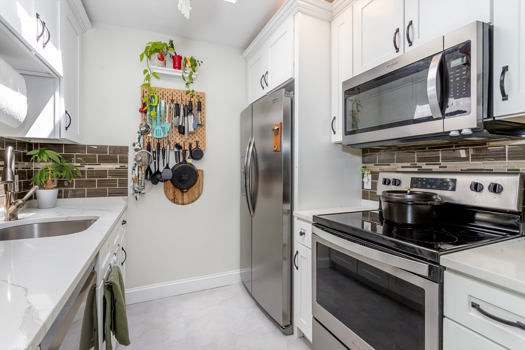 35 Desmoines Rd # 503