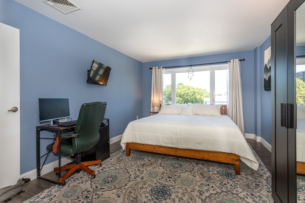35 Desmoines Rd # 503