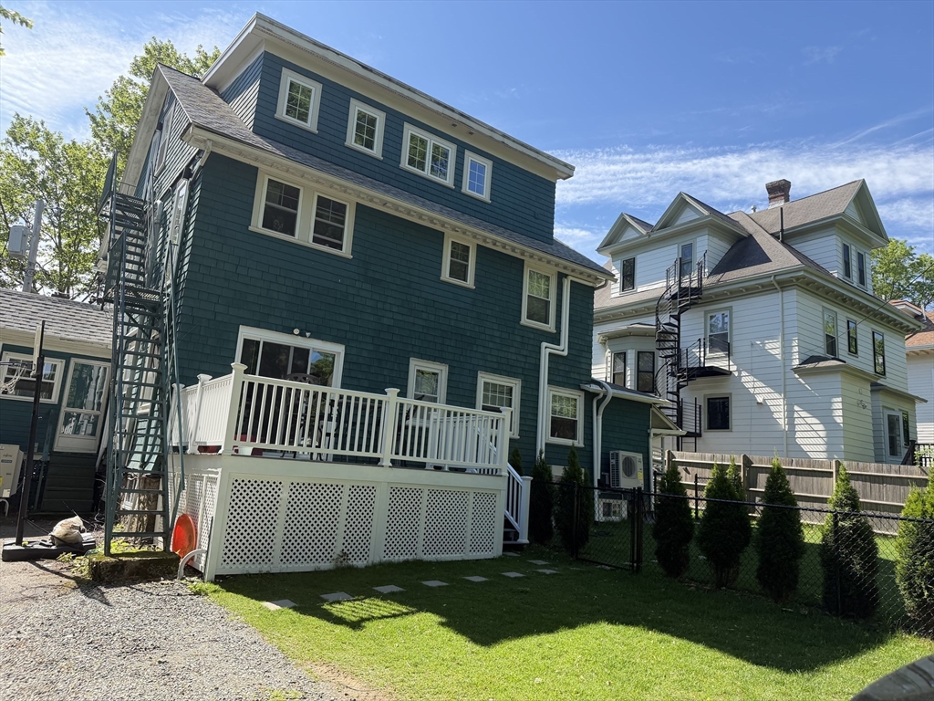 112 Fuller St # 1