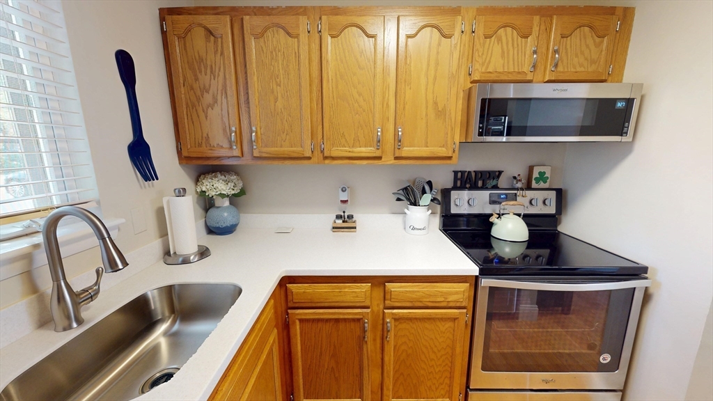 2 Adam St # 2