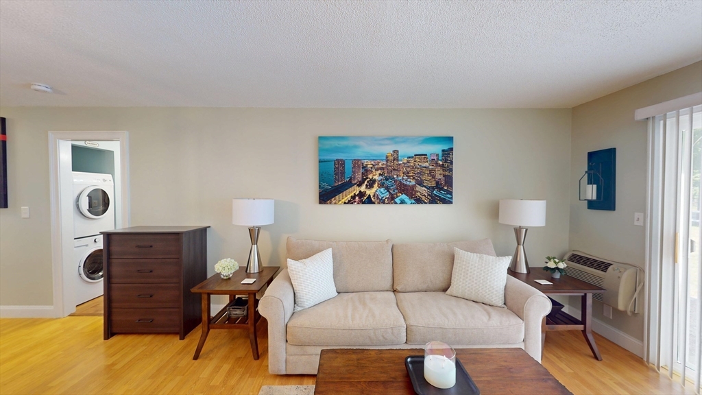 2 Adam St # 2
