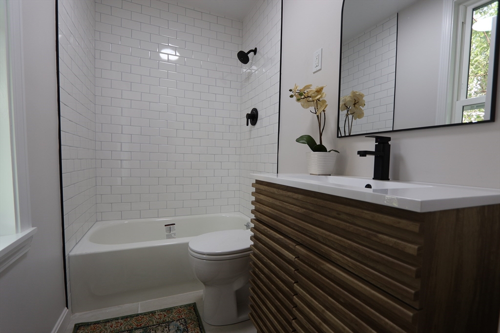 115 Collins St