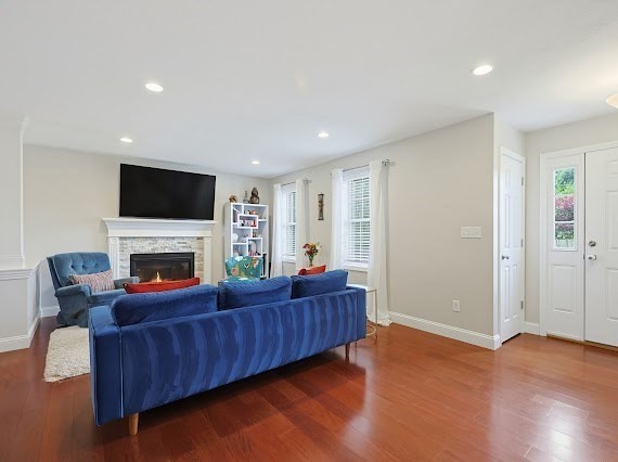 319 Cushing St