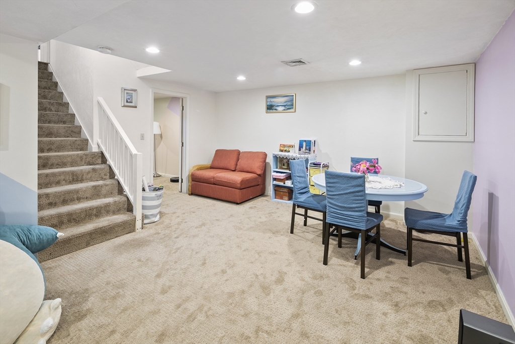 15 Juniper Road