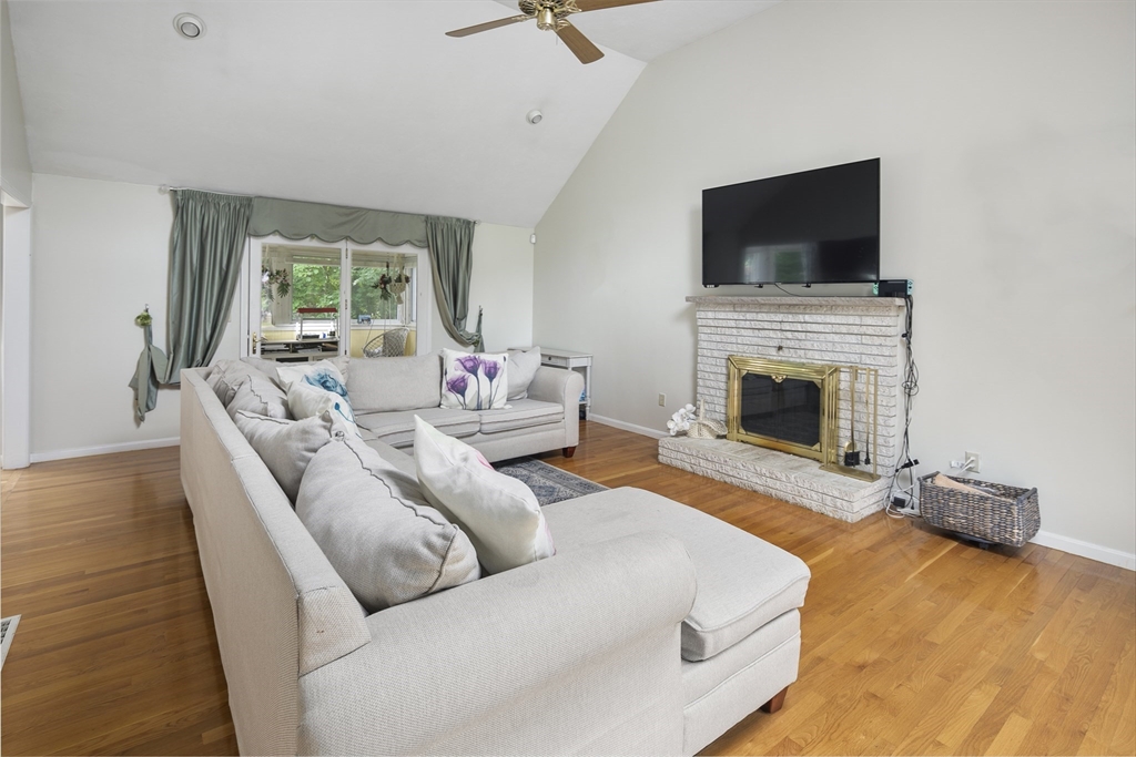 15 Juniper Road