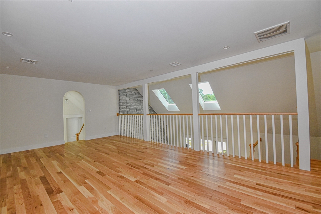 41 Kenneth St