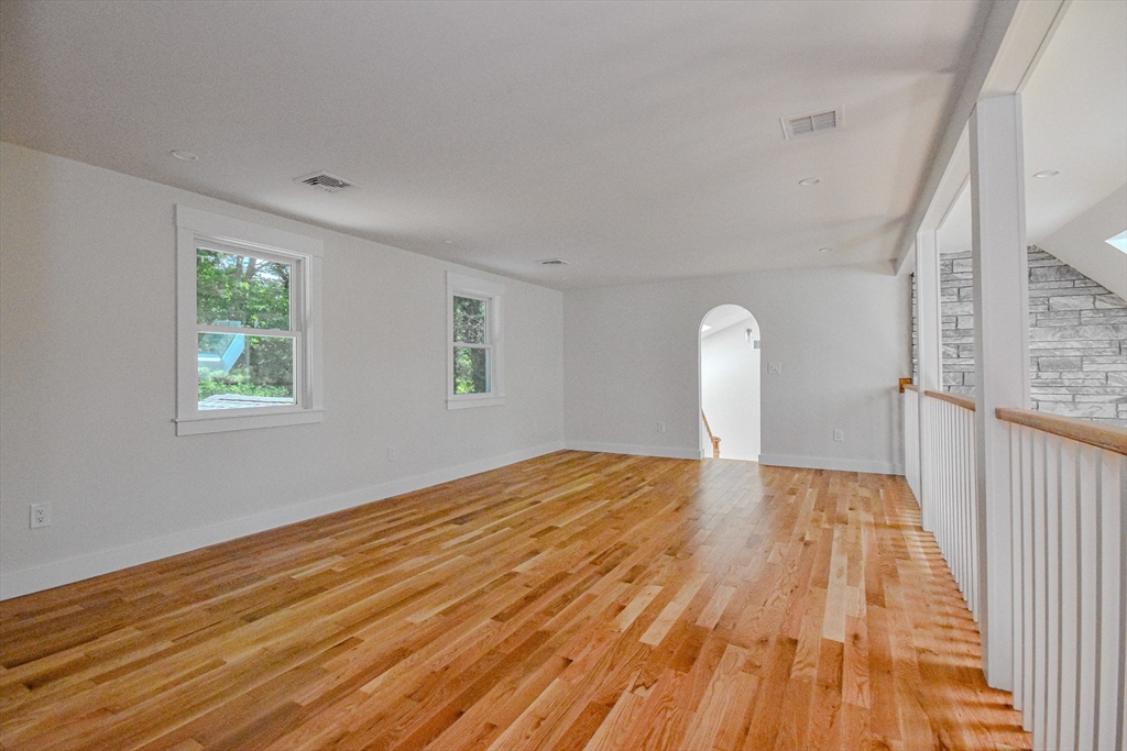 41 Kenneth St