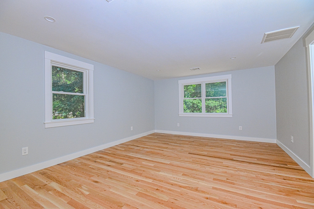 41 Kenneth St