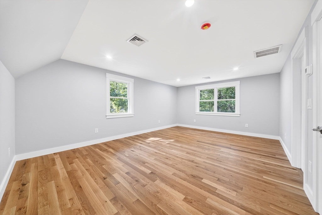 41 Kenneth St