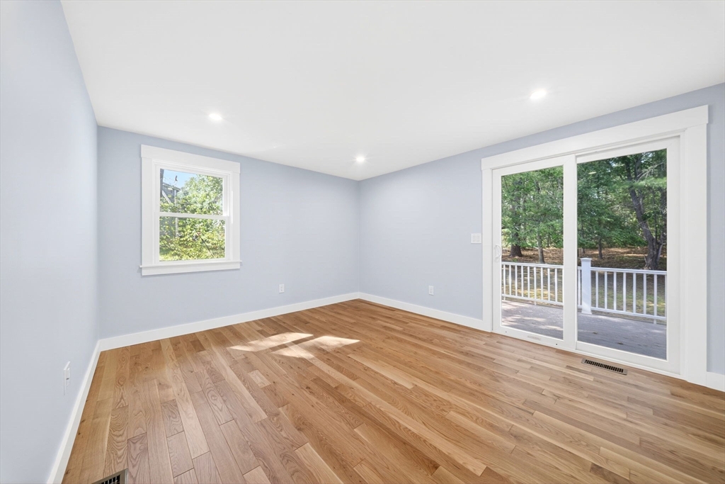 41 Kenneth St
