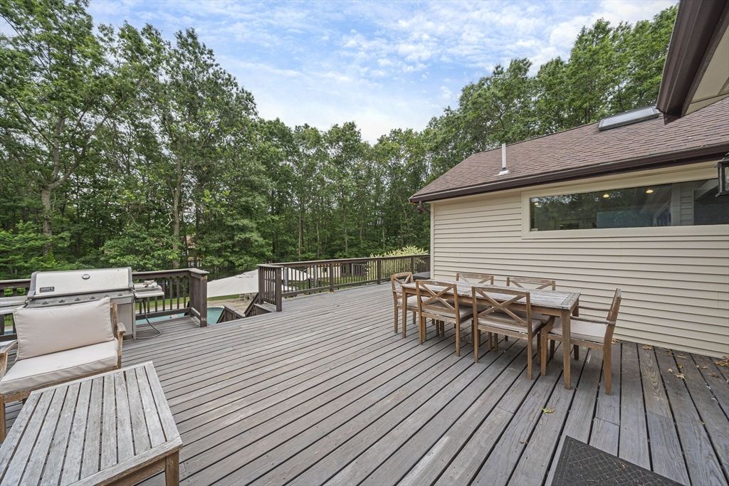 42 Eisenhower Dr