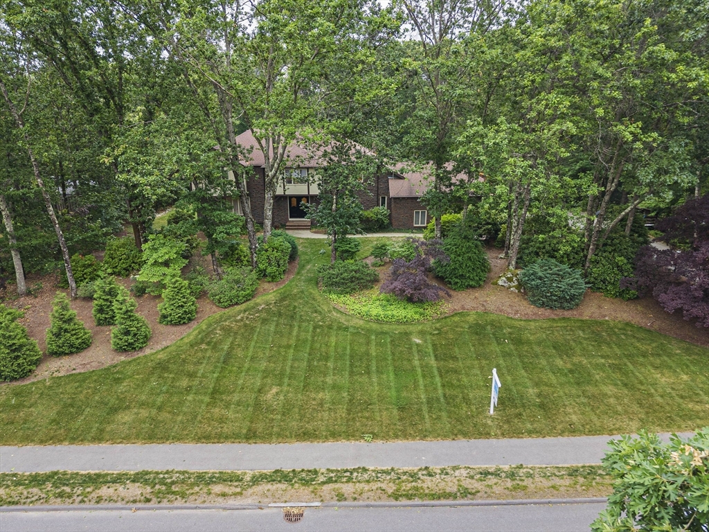 42 Eisenhower Dr