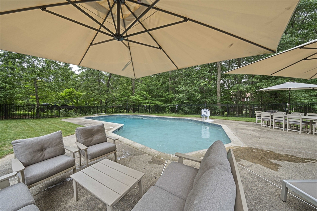 42 Eisenhower Dr
