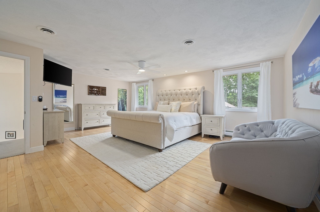 42 Eisenhower Dr