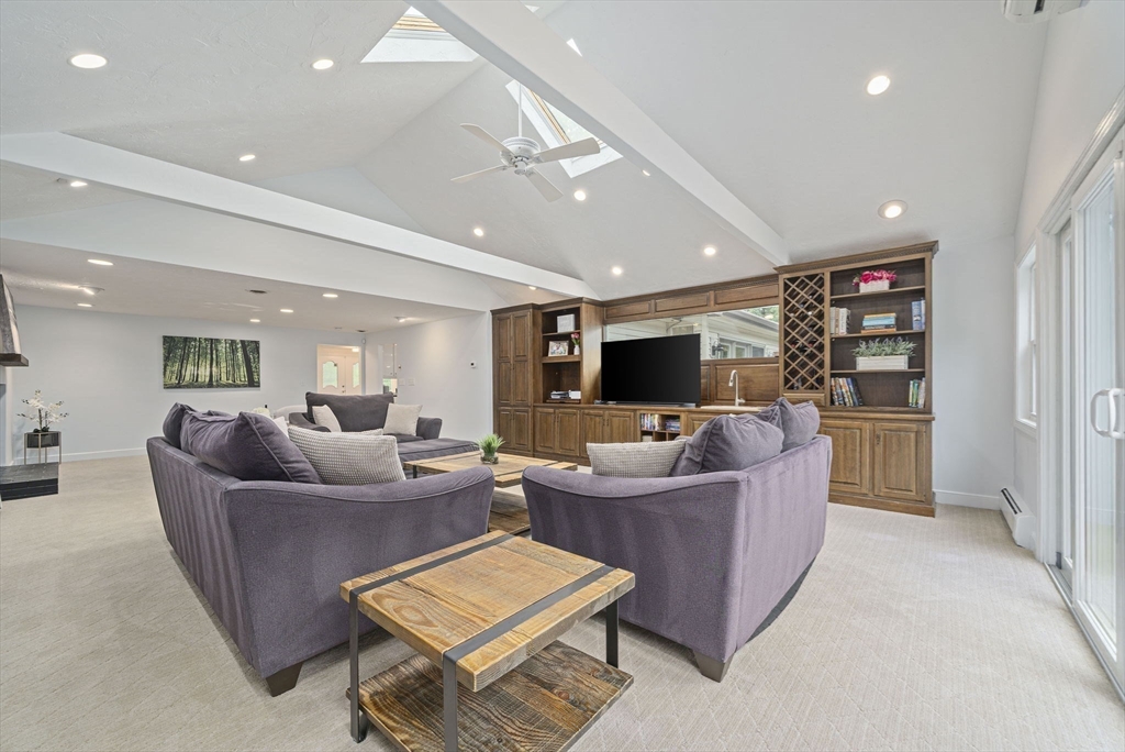 42 Eisenhower Dr
