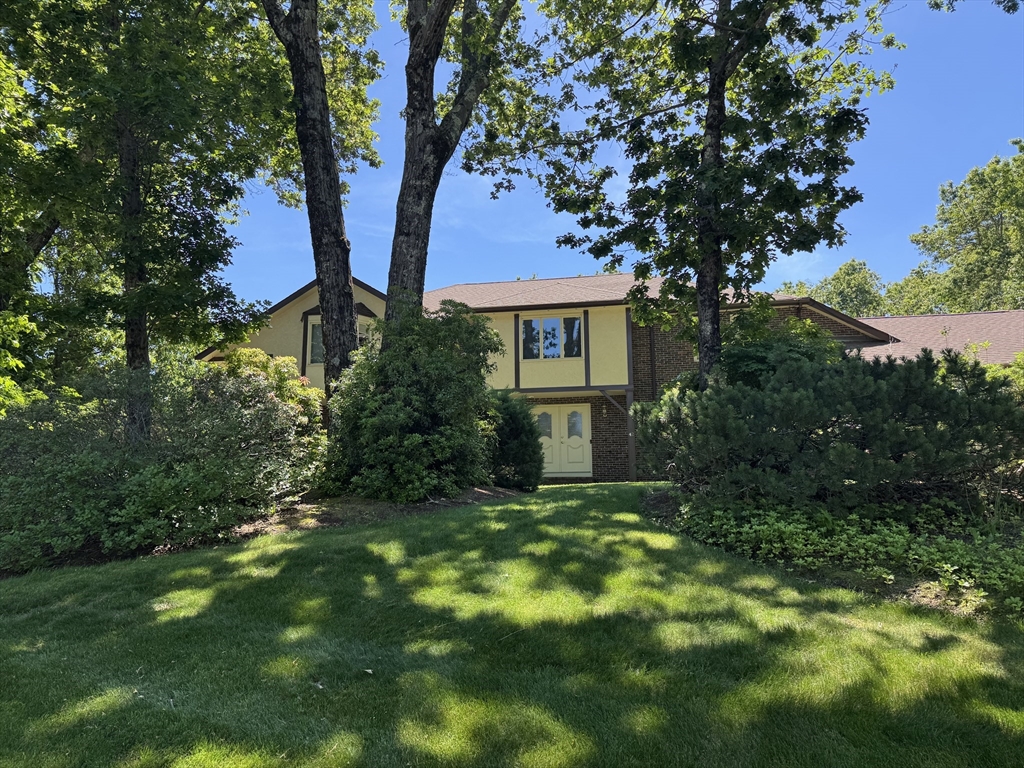 42 Eisenhower Dr