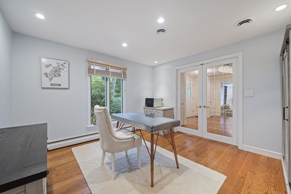 42 Eisenhower Dr
