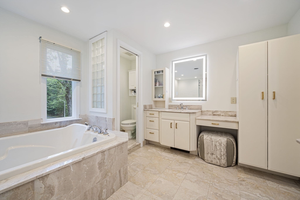 42 Eisenhower Dr
