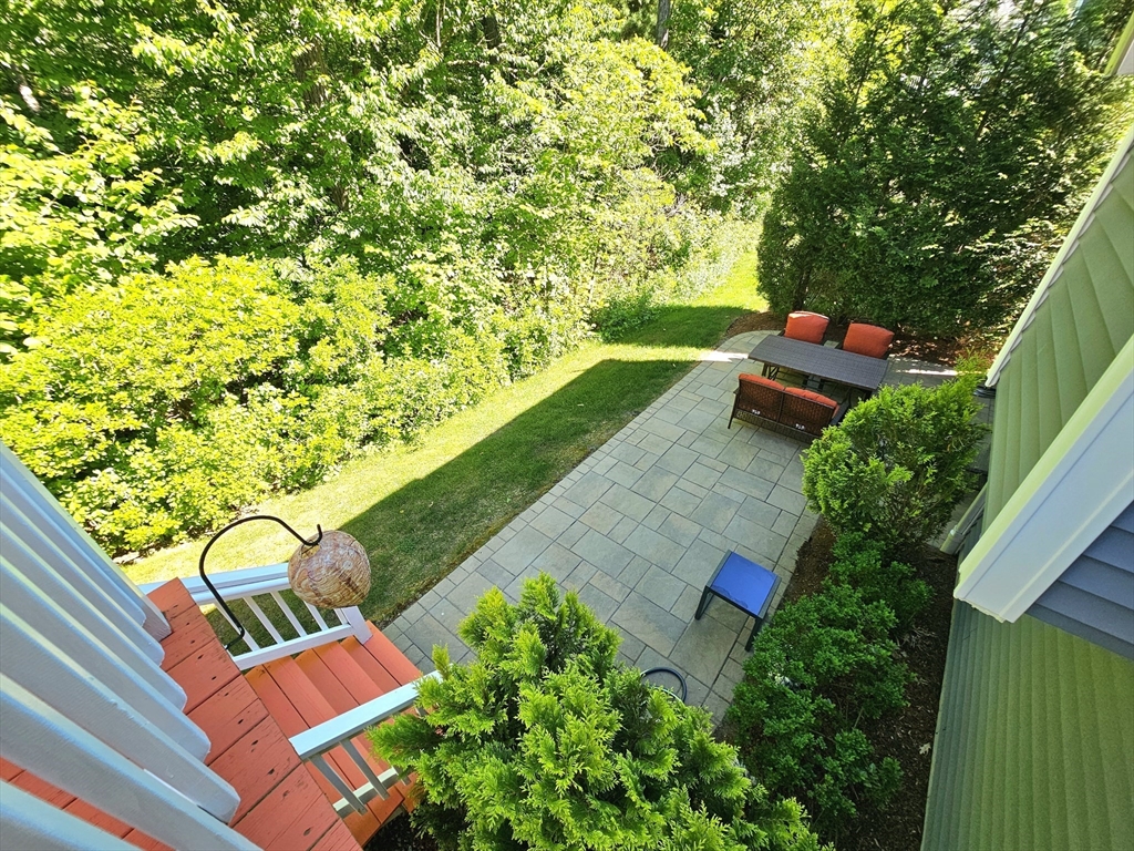 107 Winterberry Lane