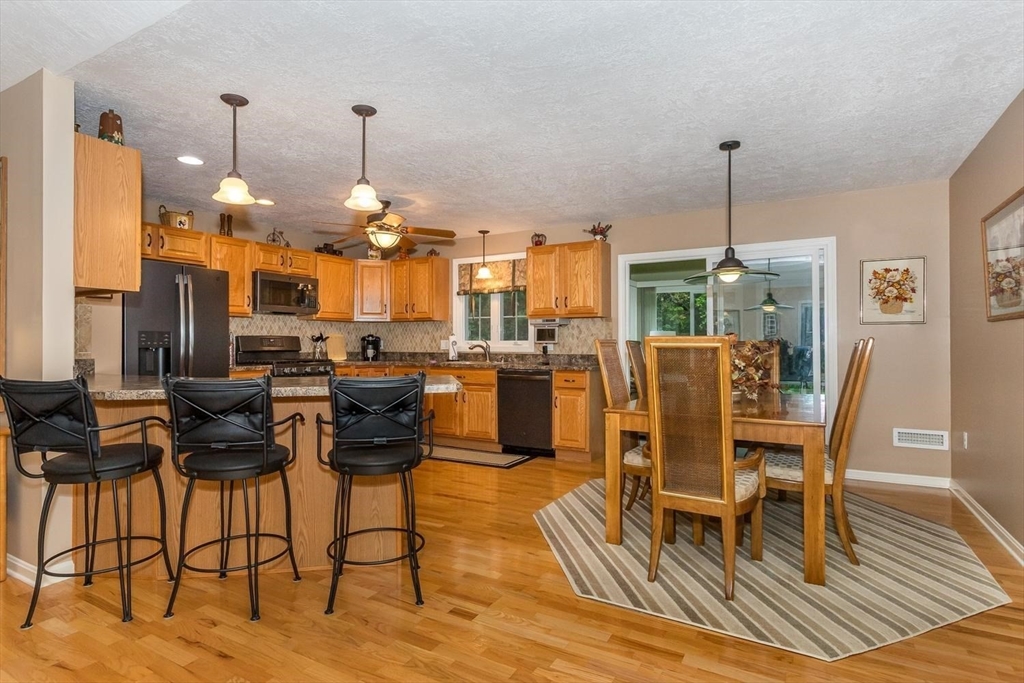 83 Kathleen Grant Rd