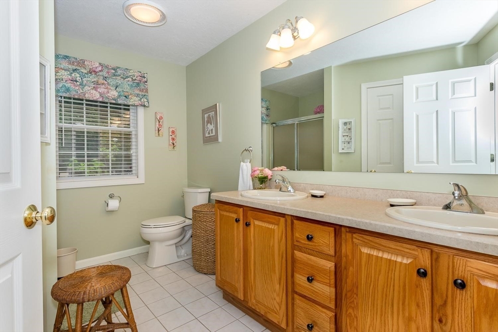 83 Kathleen Grant Rd