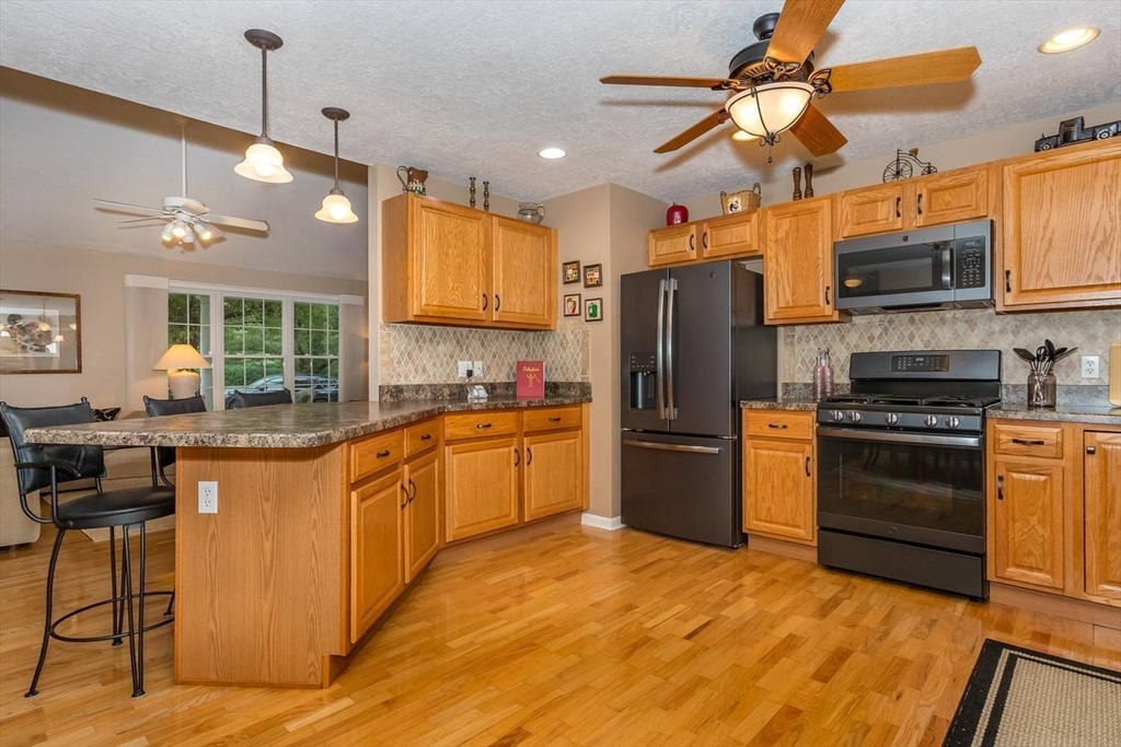 83 Kathleen Grant Rd