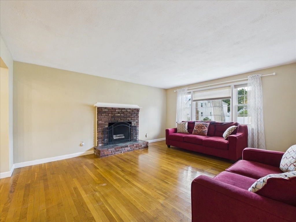 4 Anna Drive