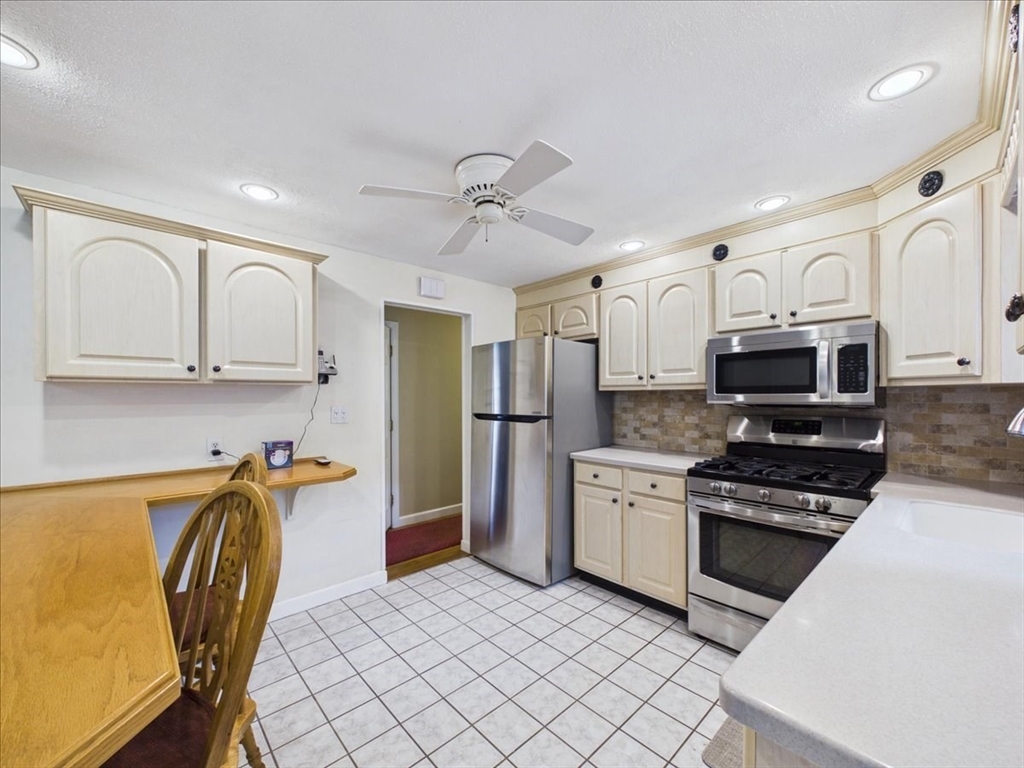 4 Anna Drive