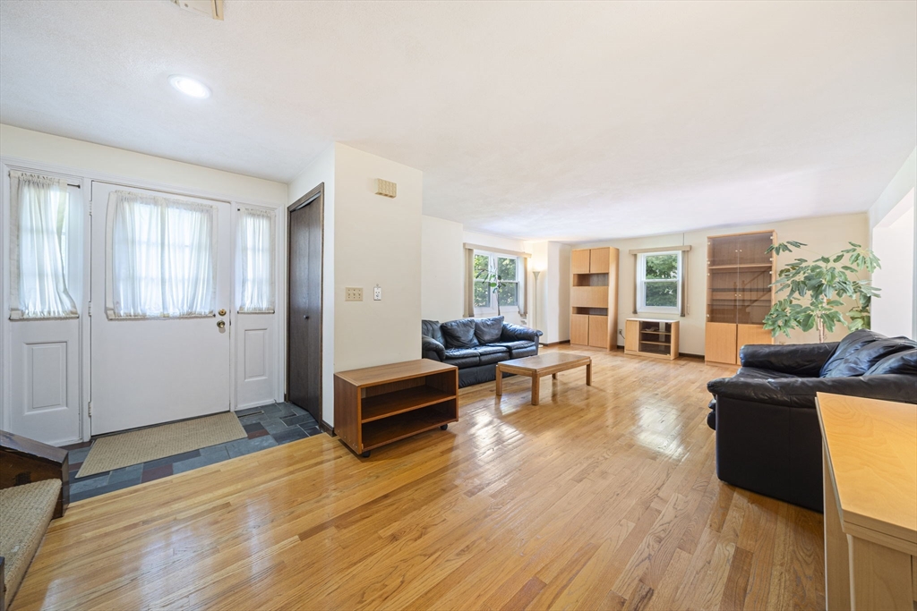 12 Pearl St # 12