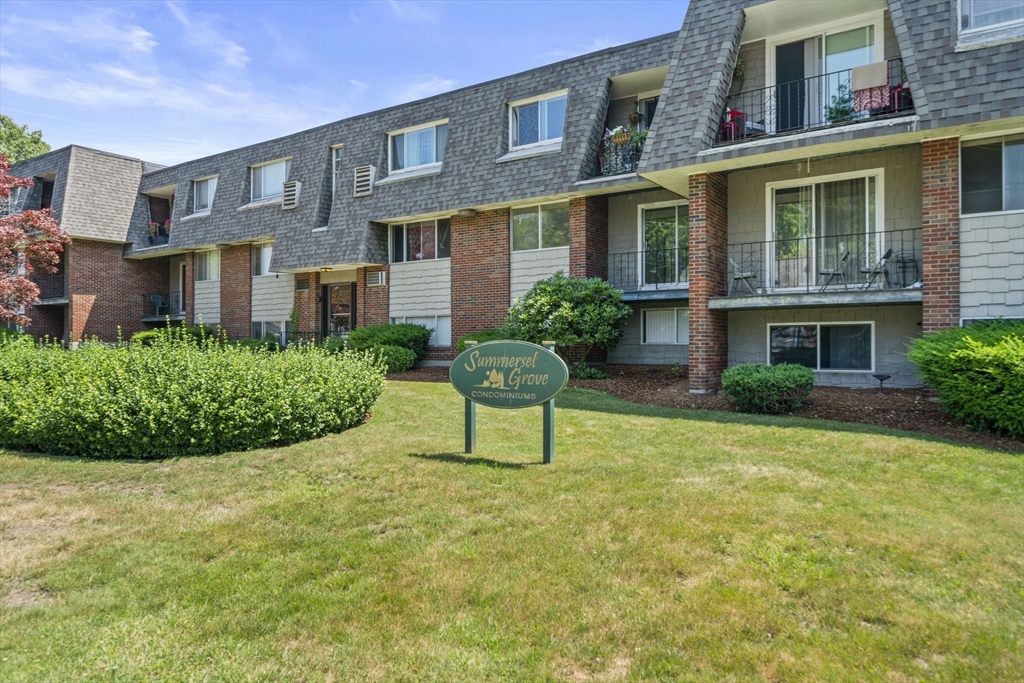68 Summer Ave # 8