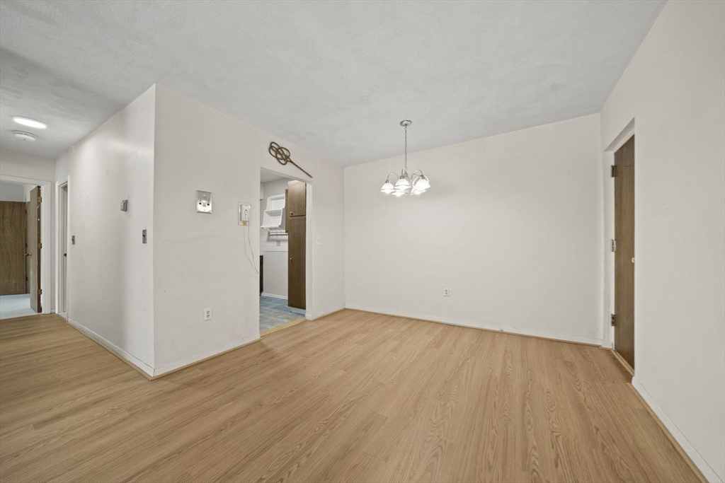 68 Summer Ave # 8