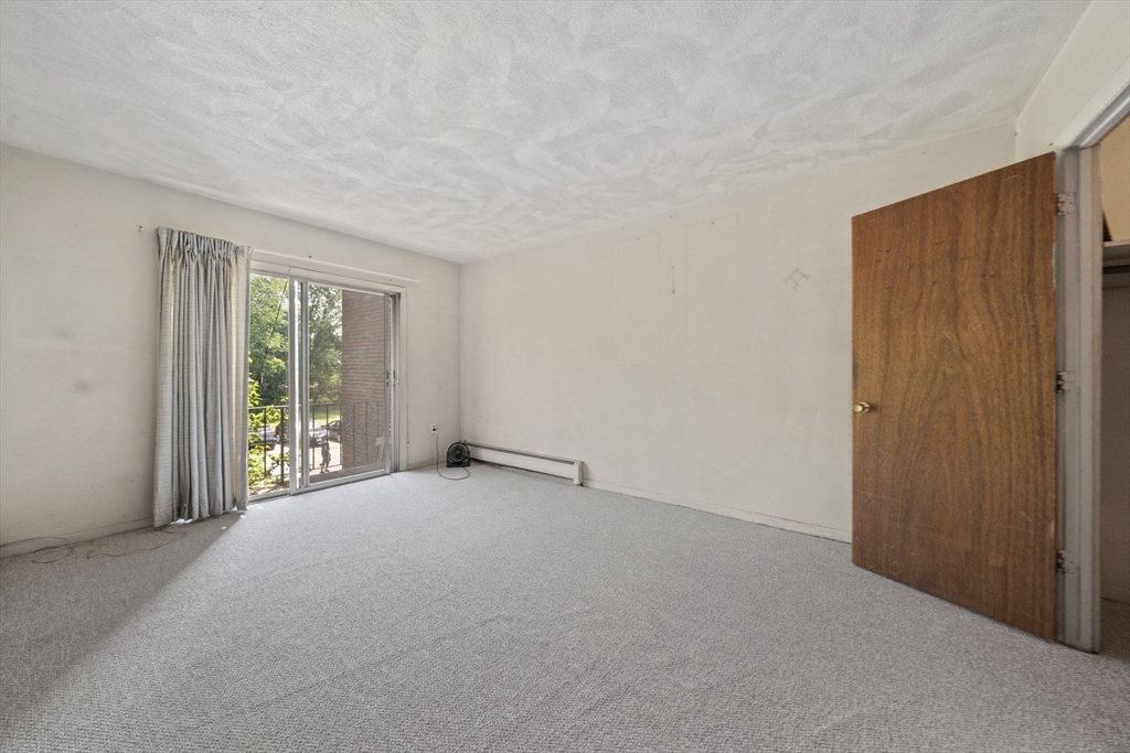 68 Summer Ave # 8