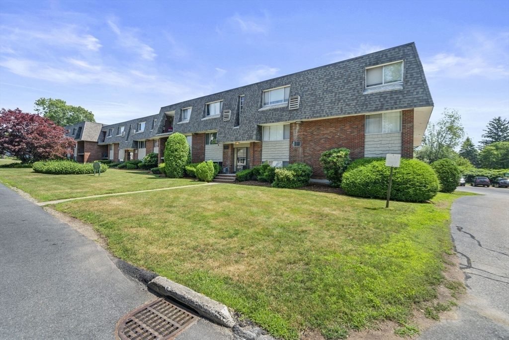68 Summer Ave # 8