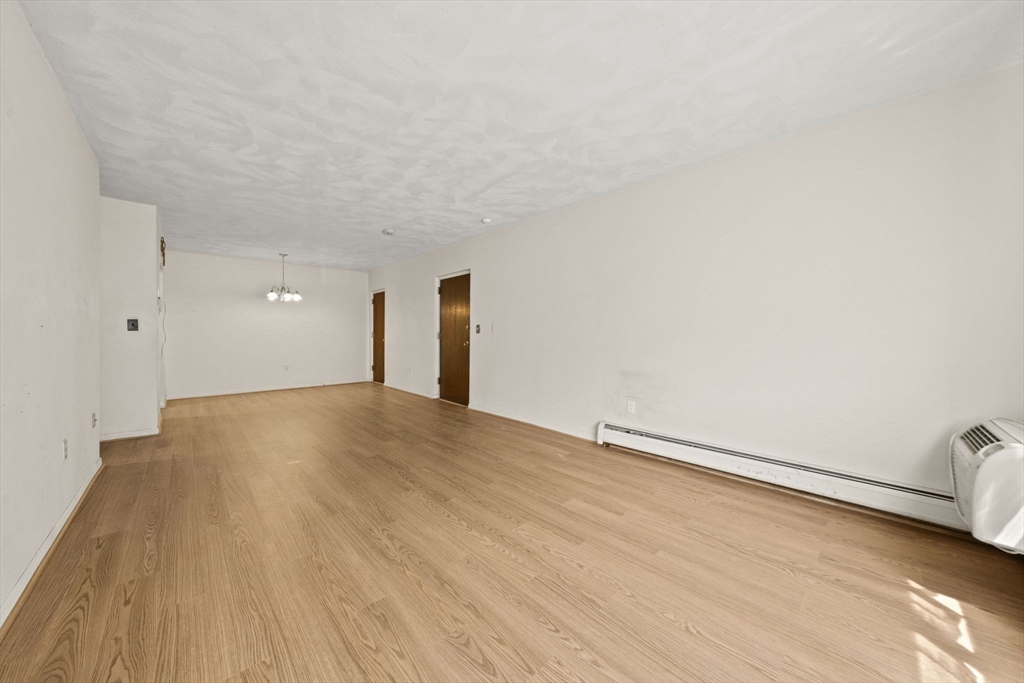 68 Summer Ave # 8