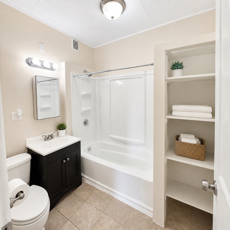 781 Columbia Rd # 3