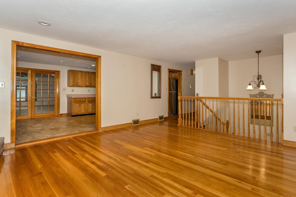 5 Charles Drive