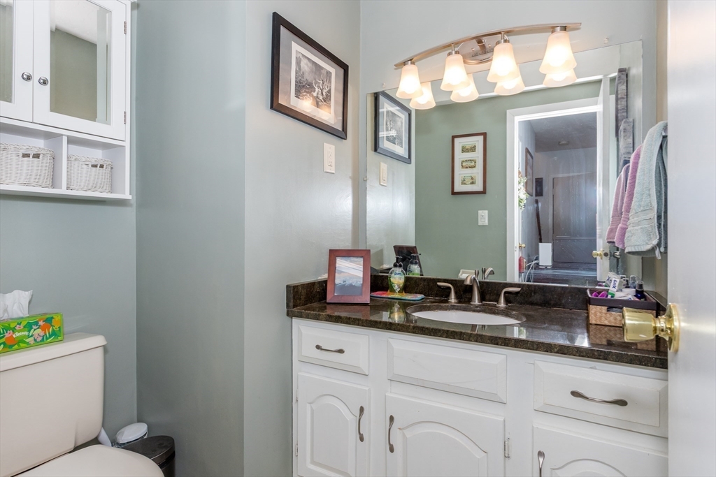 489 Turnpike St # 2 Unit: 7-2