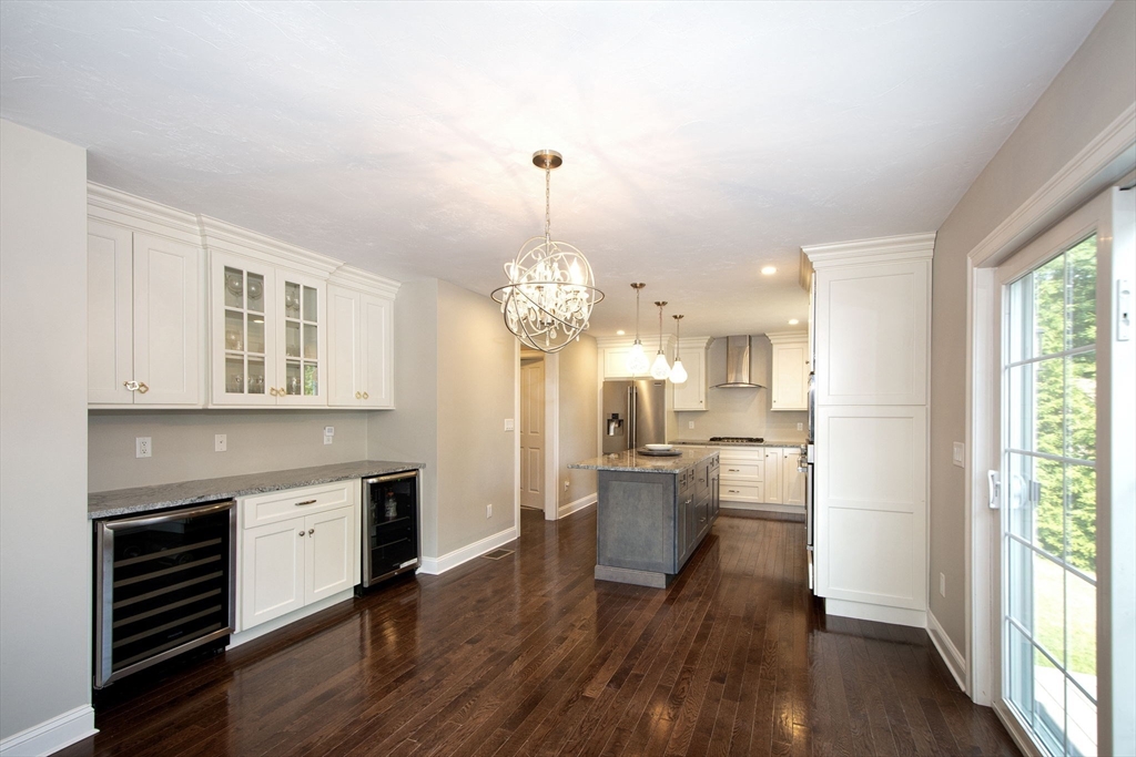 81 Meredith Way