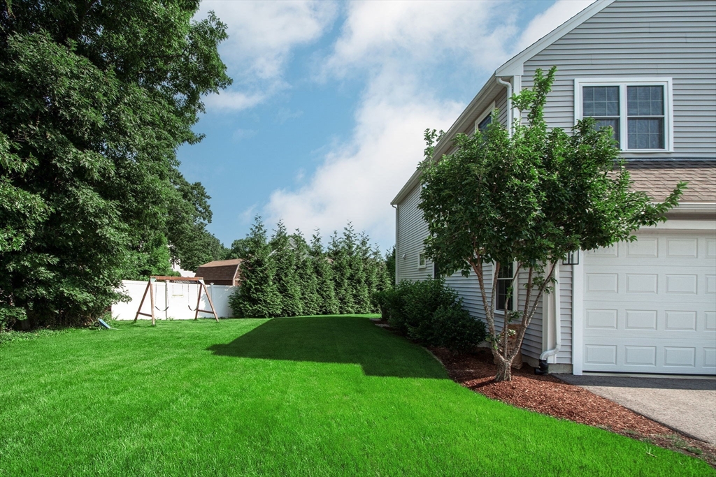 81 Meredith Way