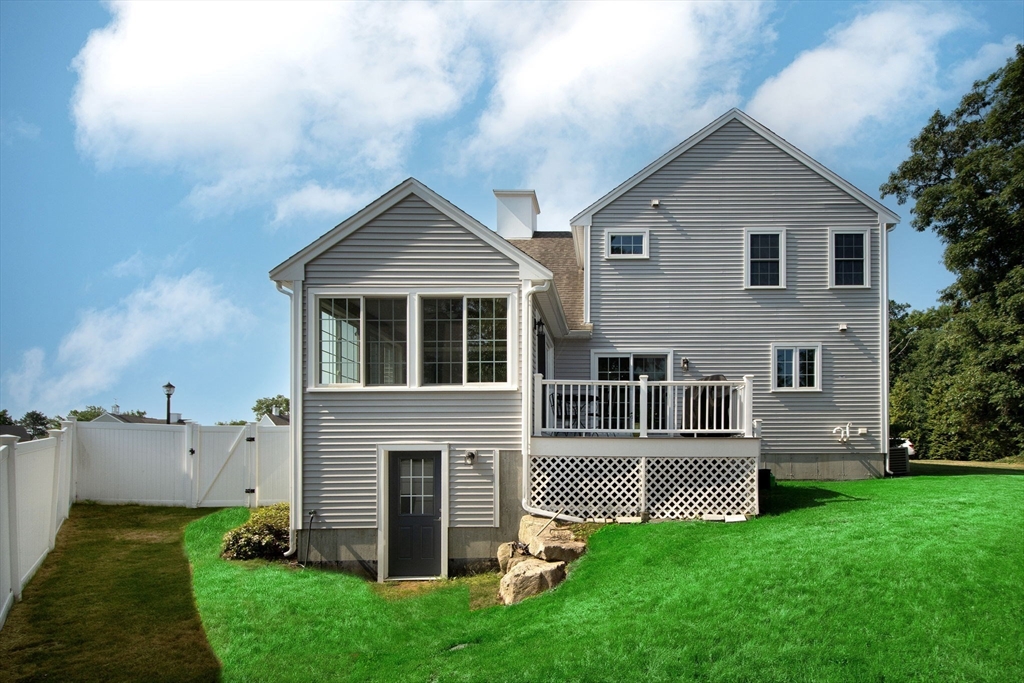 81 Meredith Way