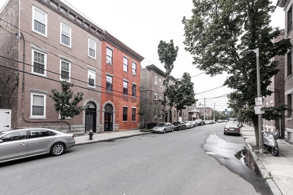 67 Frankfort # 301