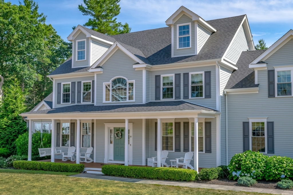 30 Horseshoe Ln