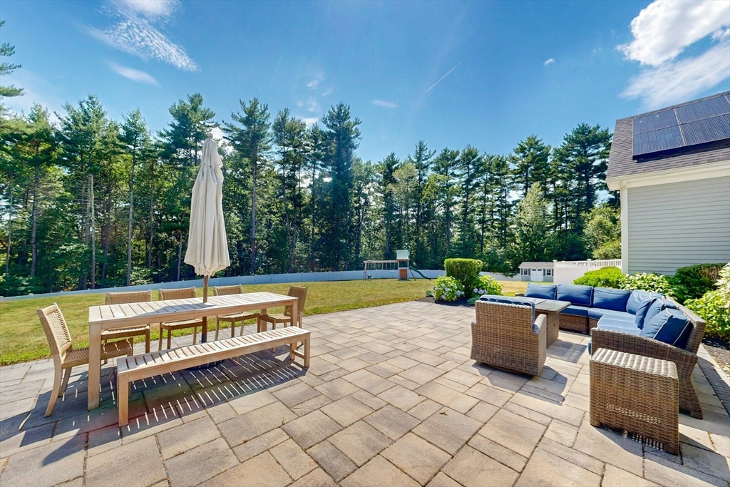 30 Horseshoe Ln
