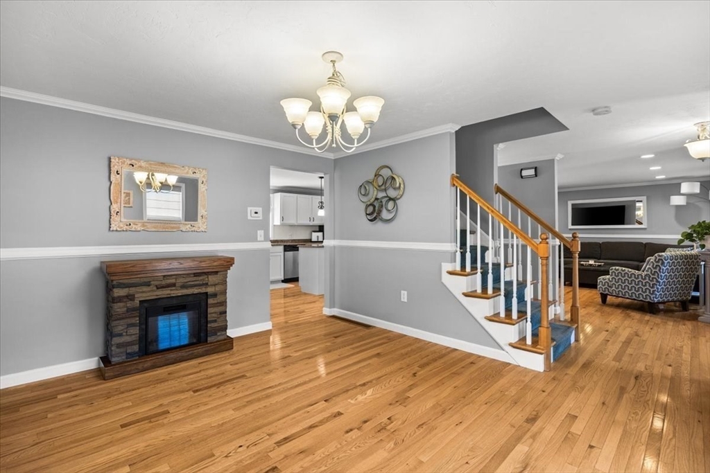 112 Village Gate Dr
